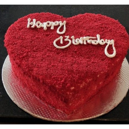 Red Velvet Heart Cake Half Kg-1